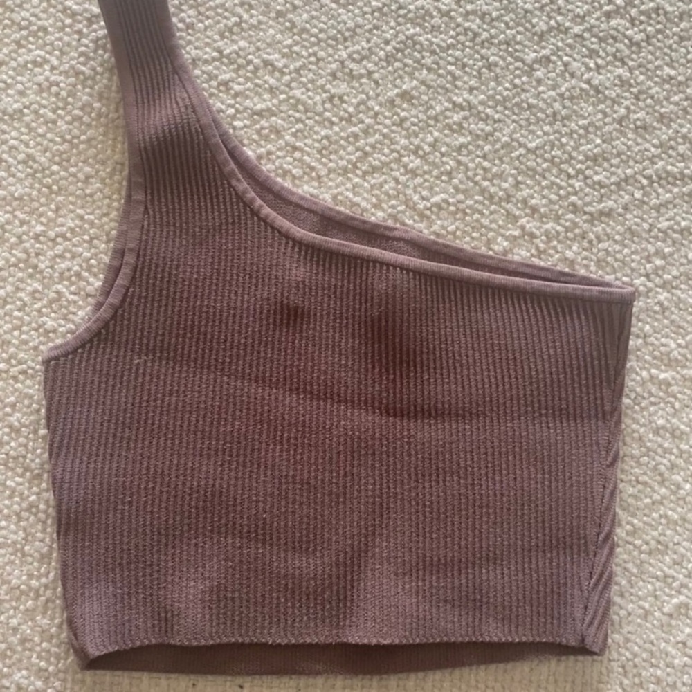 Babaton sculpt knit crop size M in a mauve color